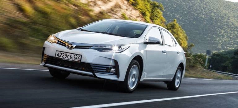 Новое поколение «Тойота» Corolla поступило в дилерские центры РФ