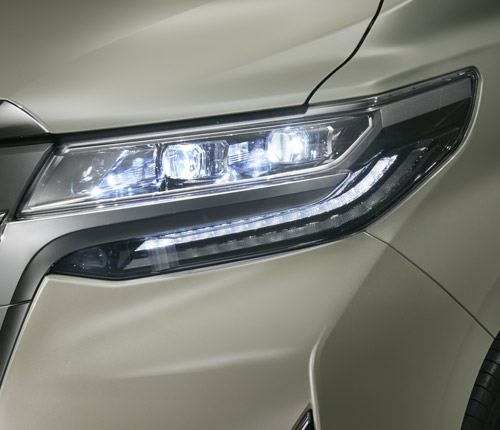 Изображение на странице Toyota 002-alphard-2018-new-led-top_tcm-3020-1287292.jpg