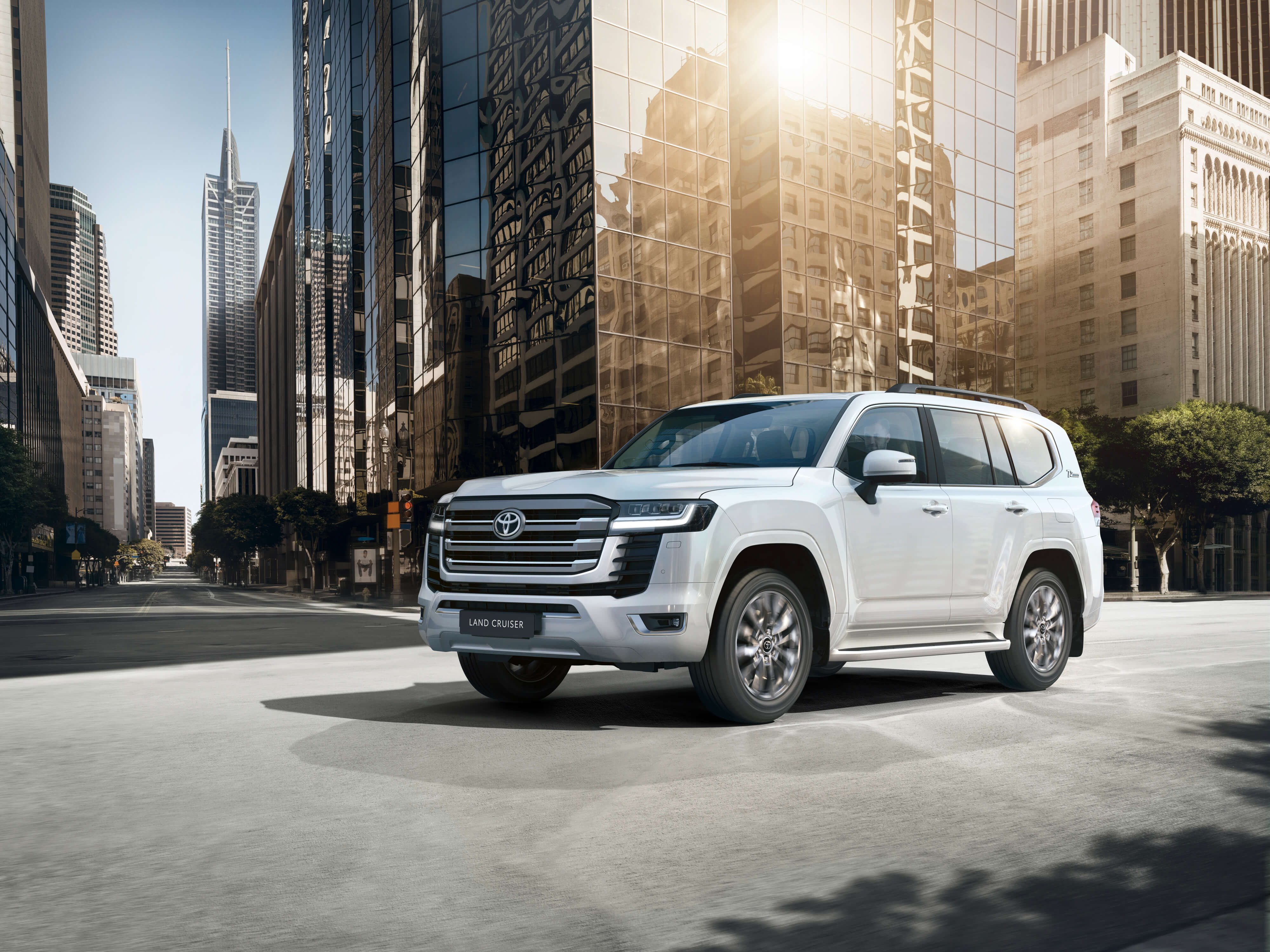 ALL ROADS KING: Toyota представляет абсолютно новое поколение легенды&nbsp;— Land&nbsp;Cruiser&nbsp;300